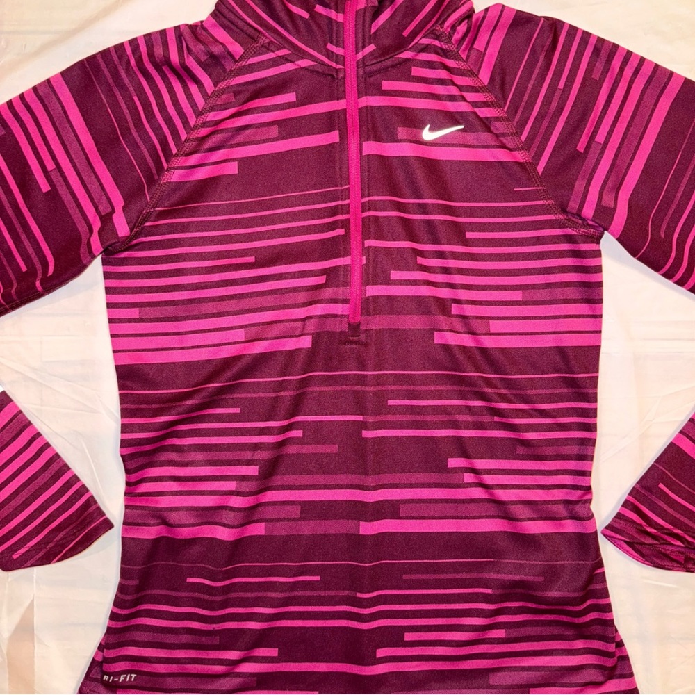 NIKE Running DriFit Long Sleeve Pullover Zip-Up Shirt Top Womens SMALL - Picture 2 of 6